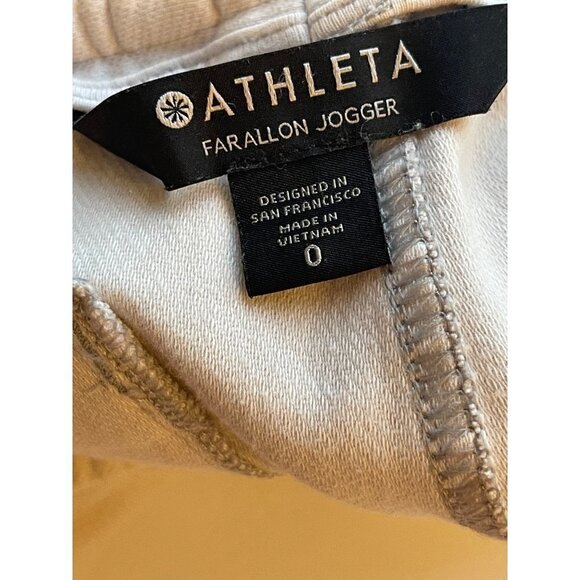 Athleta womens casual jogger style pants size 0 but see measurements - Picture 5 of 6